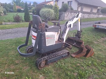 Bobcat E10 - 2