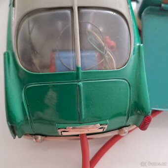 retro TATRA 603 z r. 1967, hračka - 2