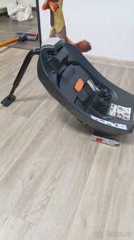 Vajíčko cybex se základnou - 2