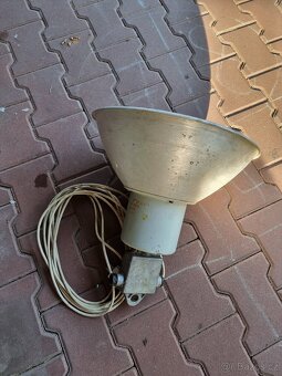 Světlo  na stavbu - 2