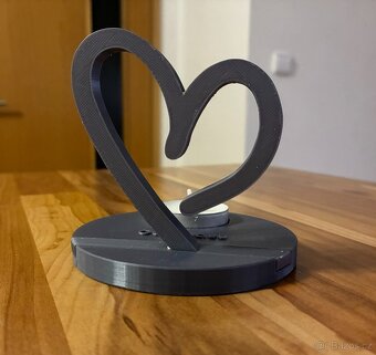 Originální svícen ve tvaru srdce - 2