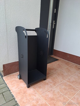 VOZÍK NA DŘEVO I BRIKETY (ZÁSOBNÍK - KOŠ - STOJAN) - 2