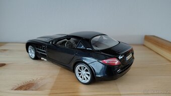 McLaren-Mercedes SLR 1:18 Maisto - 2