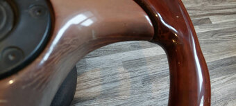 Mercedes w124 volant dreveny. - 2