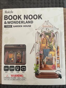 Book Nook- dekorace mezi knihy - 2