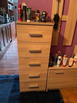 Předsíňová stěna - 2