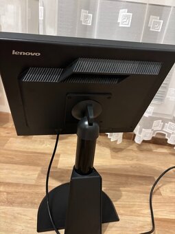 Monitor Lenovo ThinkVision - 2
