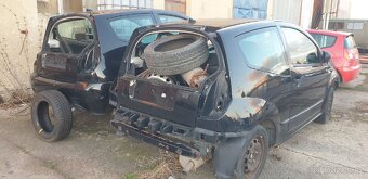 Nahradní díly na C2 - 2