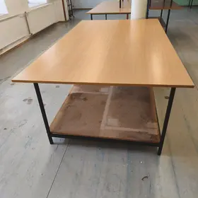 Pracovní stůl - 2