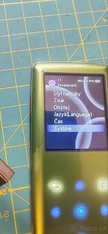 Samsung YP S3 MP3 přehrávač - 2