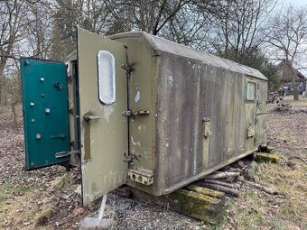ZIL-131 SKŘÍŇOVÁ NÁSTAVBA HLINÍK obytná / sklad na nářadí - 2