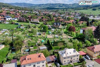 Zahrádka 140 m2 v samotném centru Rožnova pod Radhoštěm - 2