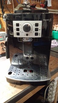 Automatický kávovar DeLonghi - 2