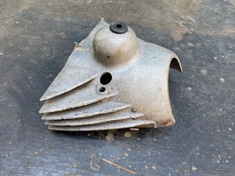 Jawa 350 / 18 Perak - kryt karburátoru, původní - 2