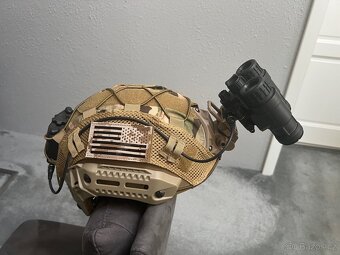 Airsoftová helma - 2