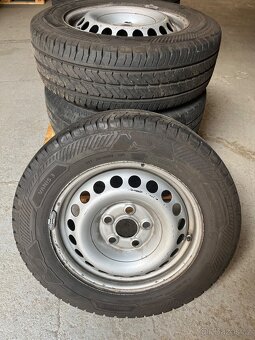 VW Transporter R16 - 2