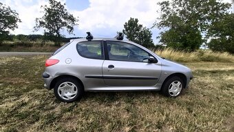 Prodám PEUGEOT 206, r.v.2001 - 2