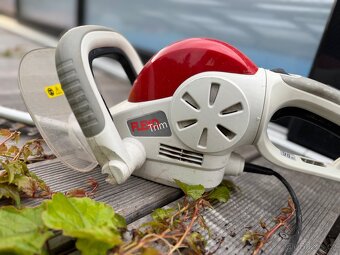 Elektrické nůžky na živý plot 500W HS 1516D FlexoTrim - 2
