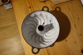 Litinová forma na bábovku - 2