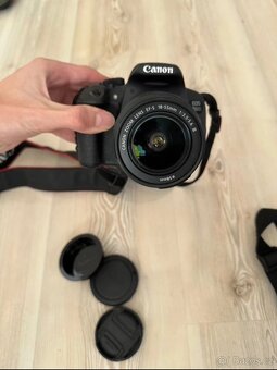 Canon EOS 700D - 2