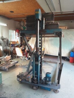 2t hydraulický nůžkový zvedák DDR přetěsněný + nový olej - 2