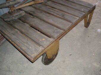 Paletový vozík - 2