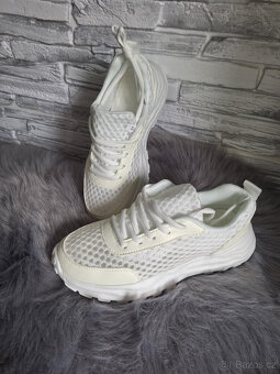 Bílé letní tenisky - 2