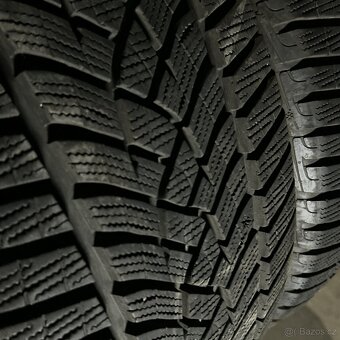 Zimní pneu 255/40 R20 101V Goodyear 6mm - 2