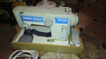 Šicí stroj Veritas - 2
