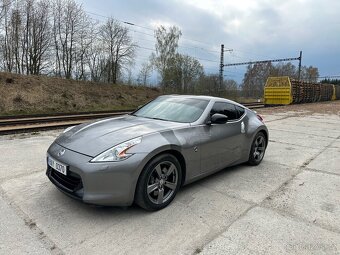 Nissan 370z - 2