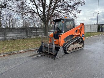 Pásový smykový nakladač Komatsu CK 20-1, hmotnost 3.6 t - 2