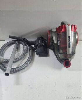 vysavač Hoover bezsackovy - 2