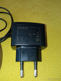 Nabíječka Nokia 2760 - 2
