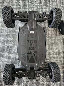 Arrma Typhon Grom 1:18 4WD Smart RTR, Bez Baterie - 2