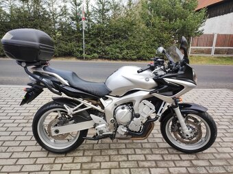 Yamaha FZ6 Fazer stříkačka,super stav,kufr,Video,mohu dovéz - 2