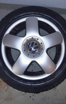 Alu kola vw 5x100 r15 6j et43 letni pneu 195/55/15 - 2