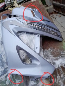 Honda Varadero XL1000 boční plast - 2
