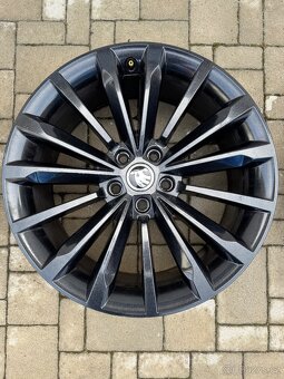 Alu kola Trinity, Škoda Superb 3, 5x112 r19 - 2