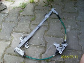 Alfa Romeo 145 - Stahovačka - Levá (manuál). - 2