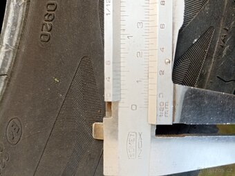 Prodám sadu letní pneu Continental 215/65 R16 98H - 2