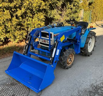 Malotraktor Mitsubishi MT1601D s čelním nakladačem - 2