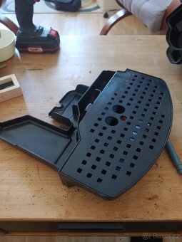 Spodní miska delonghi 2600 - 2