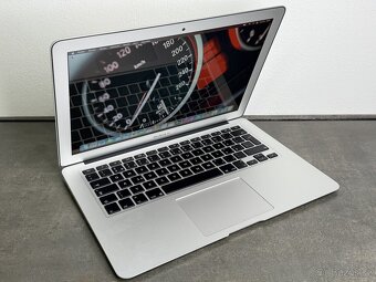 MacBook Air 13'' 2015 / i5 / 4GB / 128GB SSD - DPH - 2