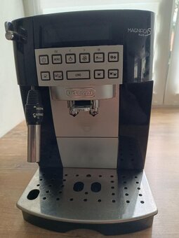 Kávovar DeLonghi Magnifica S plus - 2