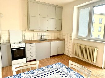 Pronájem bytu 2+1, 70 m² – centrum Hradce Králové, ul. Břeti - 2