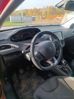 Prodám Peugeot 208 rok výroby 2015 - 2