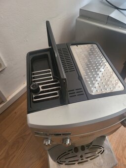 Delonghi Magnifika - 2