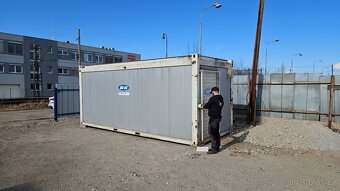 stavební buňky a kontejnery - 2