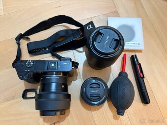 Sony A6000 + Sigma 30mm f/1.4 + SELP1650 + SEL55210 komplet - 2