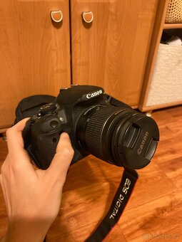 Canon EOS 700 D - 2